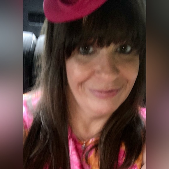 Meet your Posher, Jo. - Picture 2 of 2